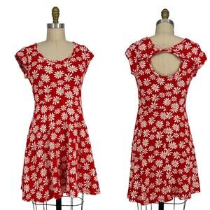 Joe B Daisy Print Mini Skater Dress Open Back w/ Twist Detail Red size Small